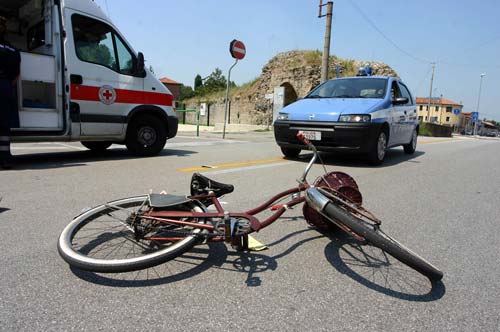 incidente bici padova