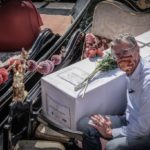 antonio guadagnini funerale gondola feretro