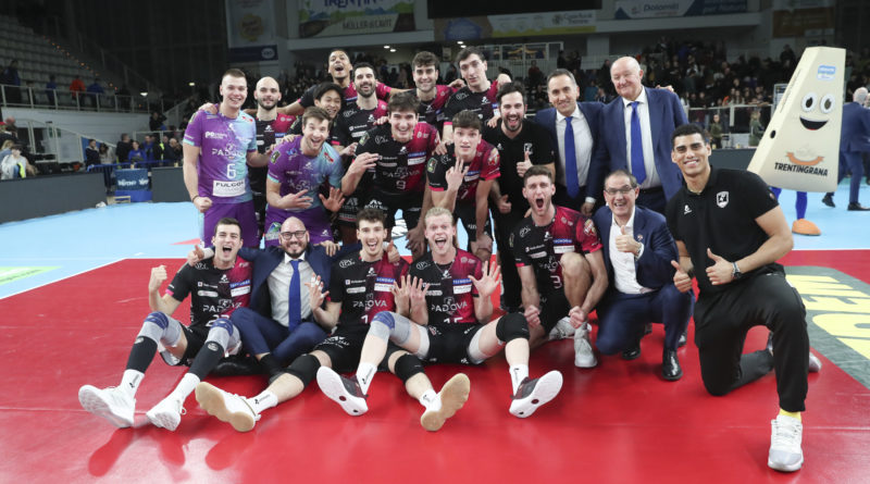 Pallavolo Padova fa l’impresa a Trento: ora arrivano i play off per il quinto posto