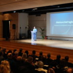 Assemblea generale con pubblico
