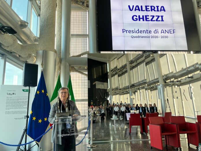 Valeria Ghezzi interviene all’assemblea ANEF nella sede della Regione Lombardia a Milano