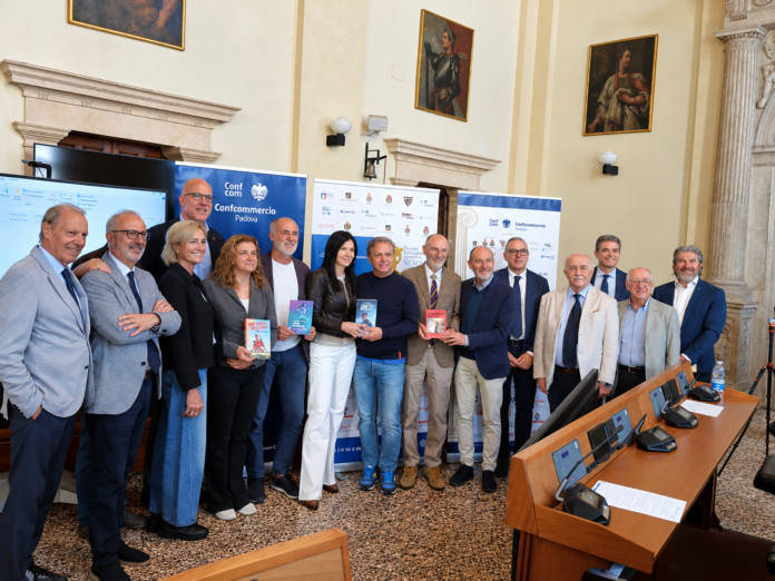 Premio Memo Geremia 2026, vincitori e organizzatori alla conferenza stampa a Palazzo Moroni a Padova