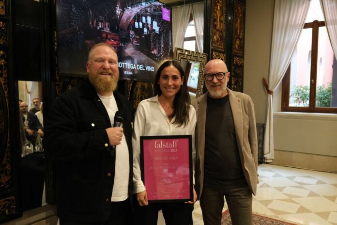 Premio Falstaff Verona, consegna del riconoscimento all’Antica Bottega del Vino