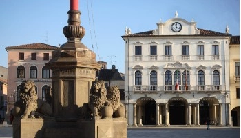 Municipio di Este in piazza Maggiore, sede delle sedute del Consiglio dei ragazzi