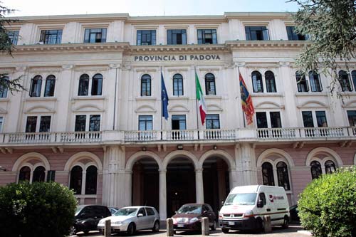 Palazzo Santo Stefano a Padova, sede del confronto sulla crisi della nocicoltura, in una foto d’archivio