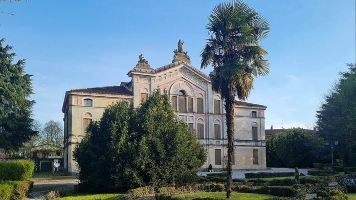 Villa Breda a Ponte di Brenta, la facciata affacciata sul giardino